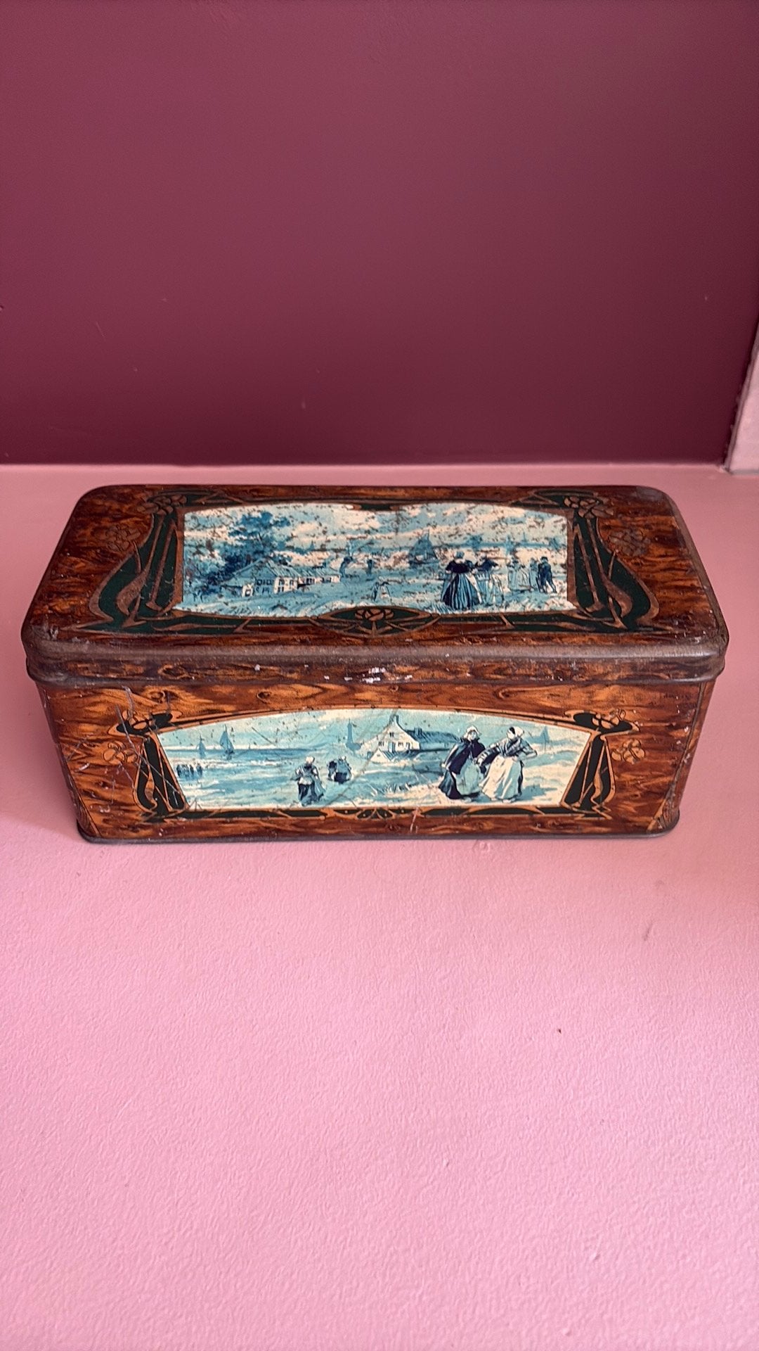 Vintage blikken doos met Delfts blauw decor, Verzamelen, Blikken, Ophalen of Verzenden, Gebruikt, Koek(jes), Overige merken
