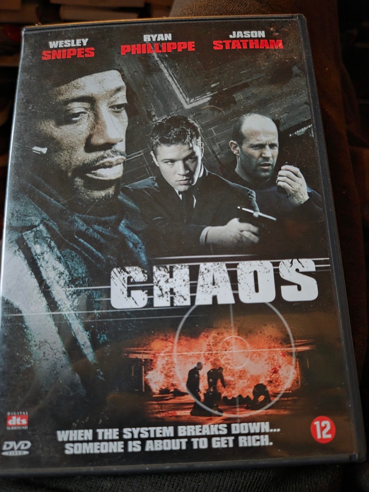 Chaos, Vanaf 16 jaar, Ophalen of Verzenden, Zo goed als nieuw