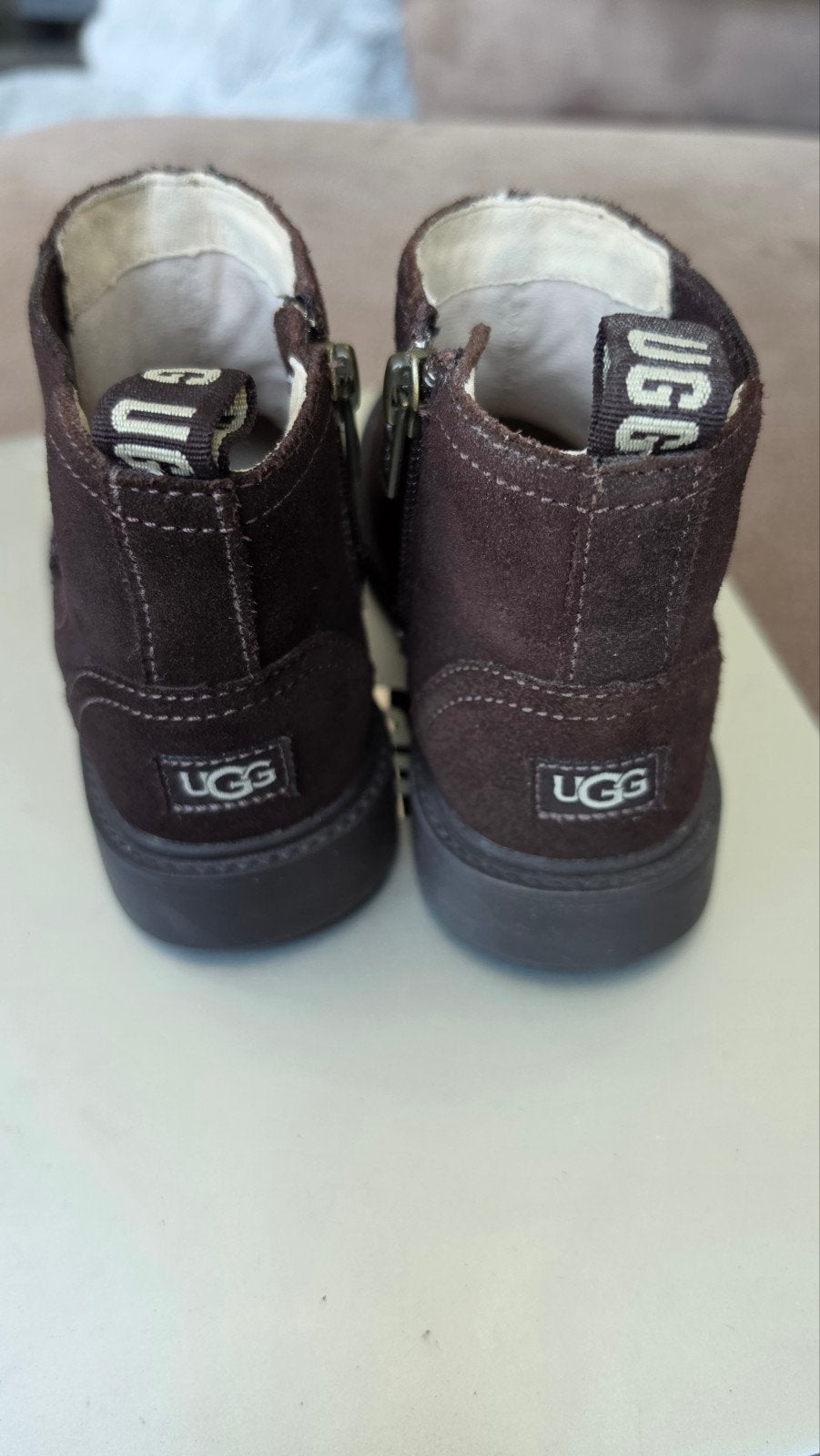 UGG Laarzen Bruin maat 23 - Zo goed als nieuw, UGG, Jongen of Meisje, Ophalen of Verzenden, Laarzen
