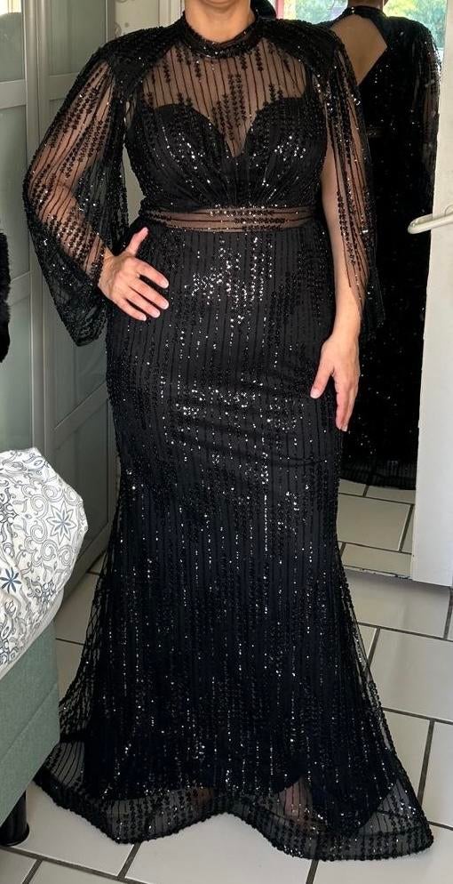 Prachtige Zwarte Galajurk met Pailletten - Maat 44, Kleding | Dames, Gelegenheidskleding, Galajurk, Zwart, Maat 42/44 (L), Ophalen of Verzenden