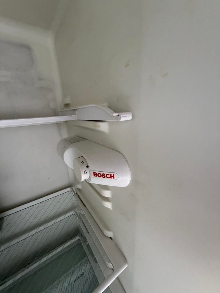 Bosch koelkast 50x102 cm - Werkt perfect - Hoofddorp, Witgoed en Apparatuur, Koelkasten en IJskasten, 100 tot 150 liter, 45 tot 60 cm