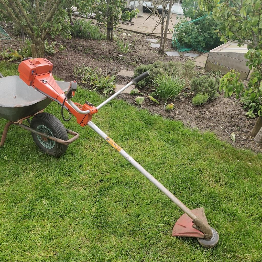 Bosmaaier Husqvarna 240R, Ophalen, Gebruikt, Benzine