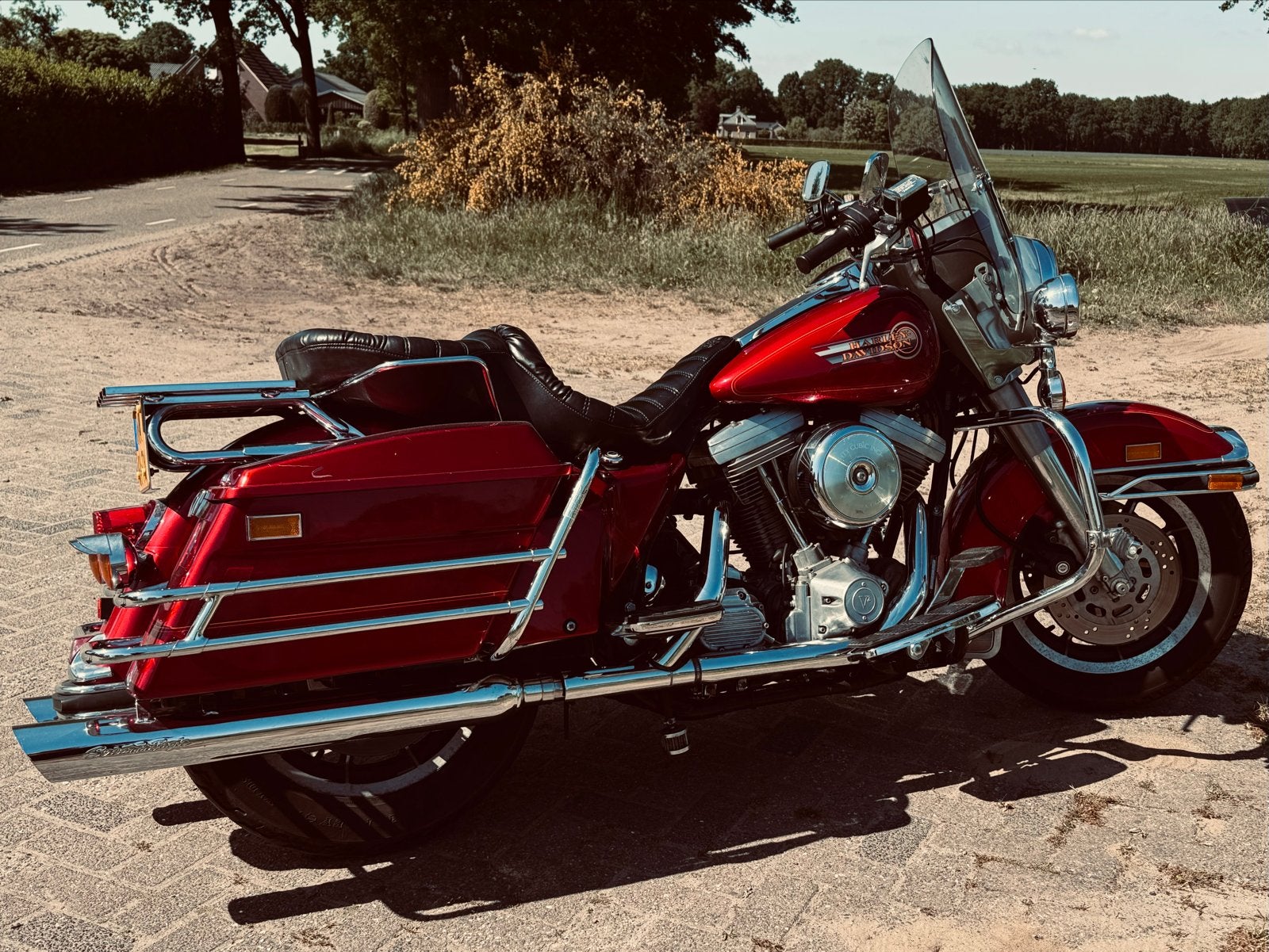 HARLEY DAVIDSON FLHS ELECTRA GLIDE SPORT, 2 cilinders, Sportuitlaat, Motorrijbewijs A, Gebruikt