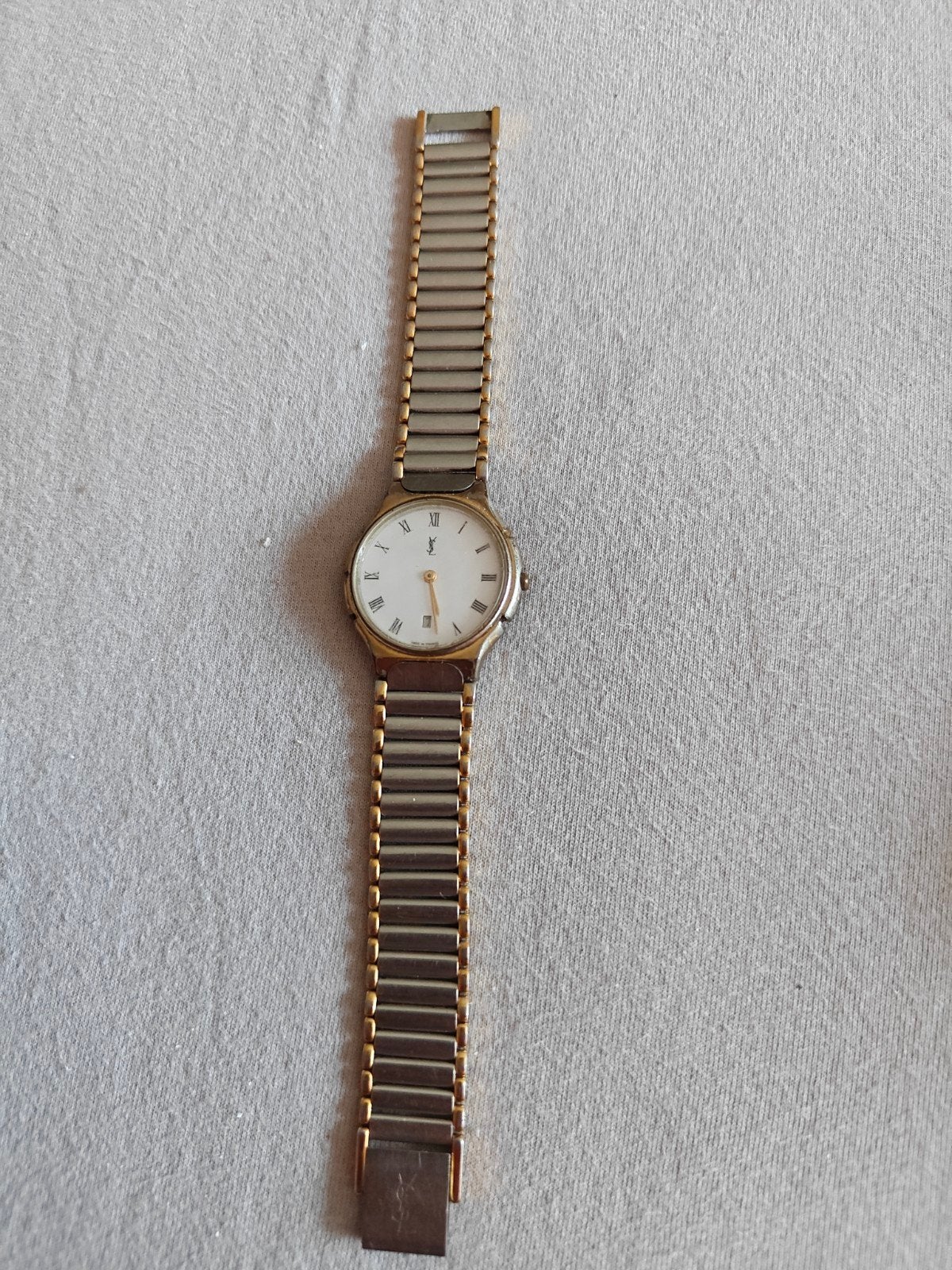 Yves Saint Laurent Polshorloge - Klassiek en Elegant, Overige materialen, Gebruikt, Polshorloge, Overige materialen