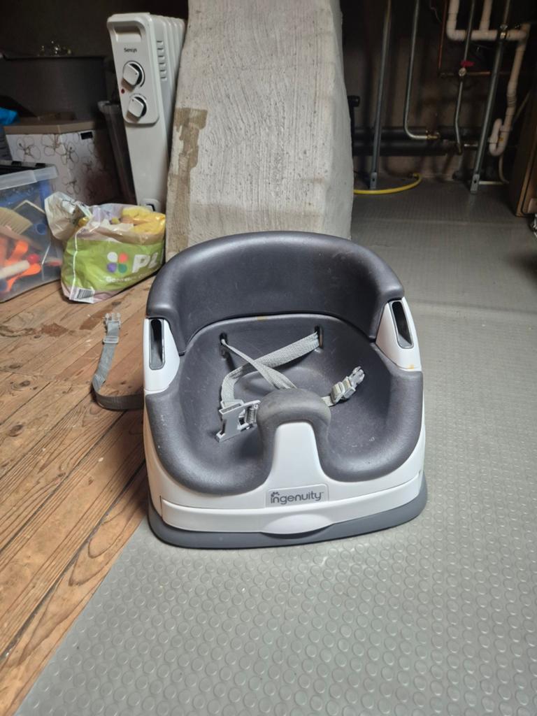 Ingenuity Baby Base 2-in-1 Zitje met Eetblad, Ophalen, Gebruikt, Overige typen, Gordel(s)