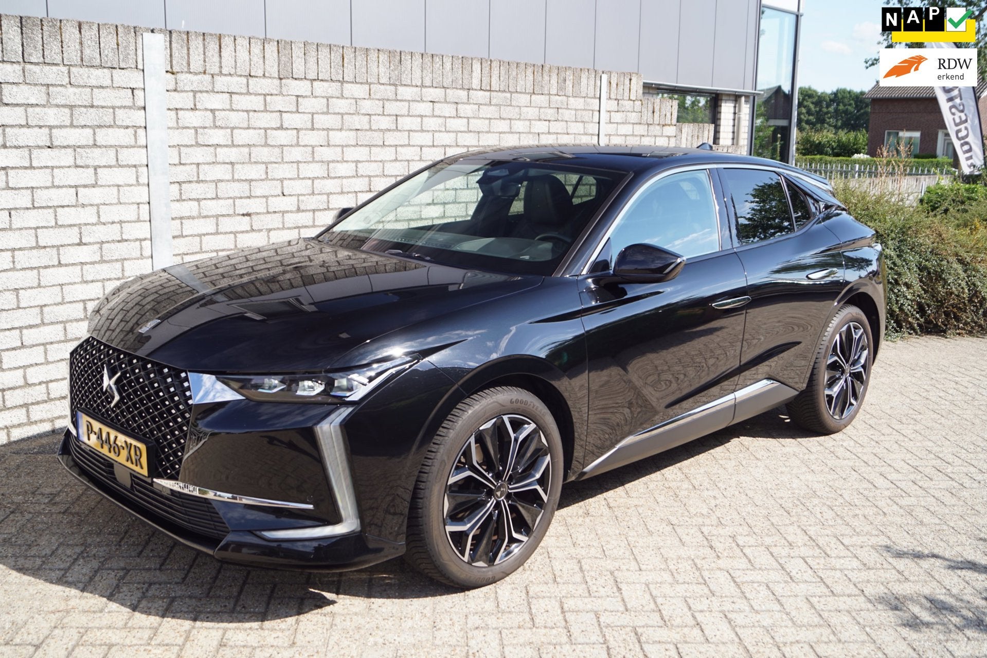 DS 4 1.2 PureTech Rivoli Autom Leder Sportst Stoelverw Marix, Auto's, DS, Dealer onderhouden, Gebruikt, 1199 cc, Startonderbreker