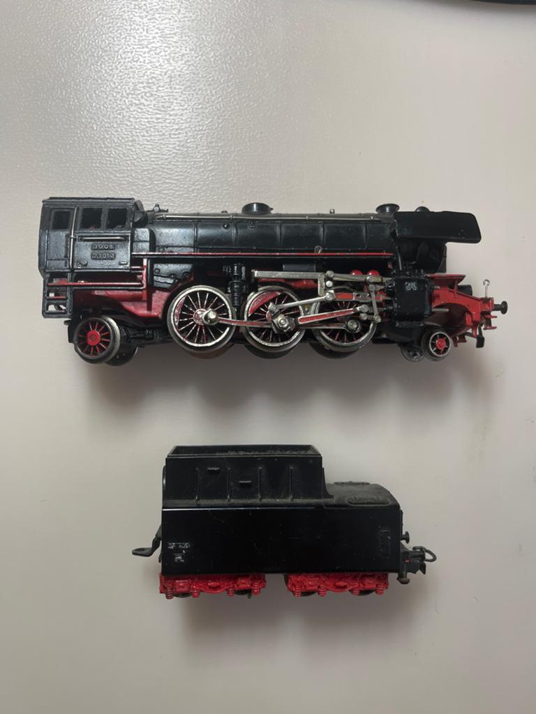 Märklin stoomlocomotief 3005 23 014 met tender. Zit werk aan, Hobby en Vrije tijd, Wisselstroom, Gebruikt, Locomotief, Ophalen of Verzenden