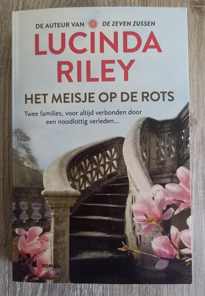 Lucinda Riley het meisje op de rots, Boeken, Romans, Ophalen of Verzenden, Gelezen