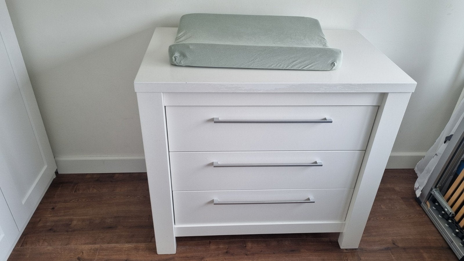 Strakke commode met veel ruimte en ruim werkblad, Ophalen, Gebruikt, 50 tot 70 cm, 100 cm of meer