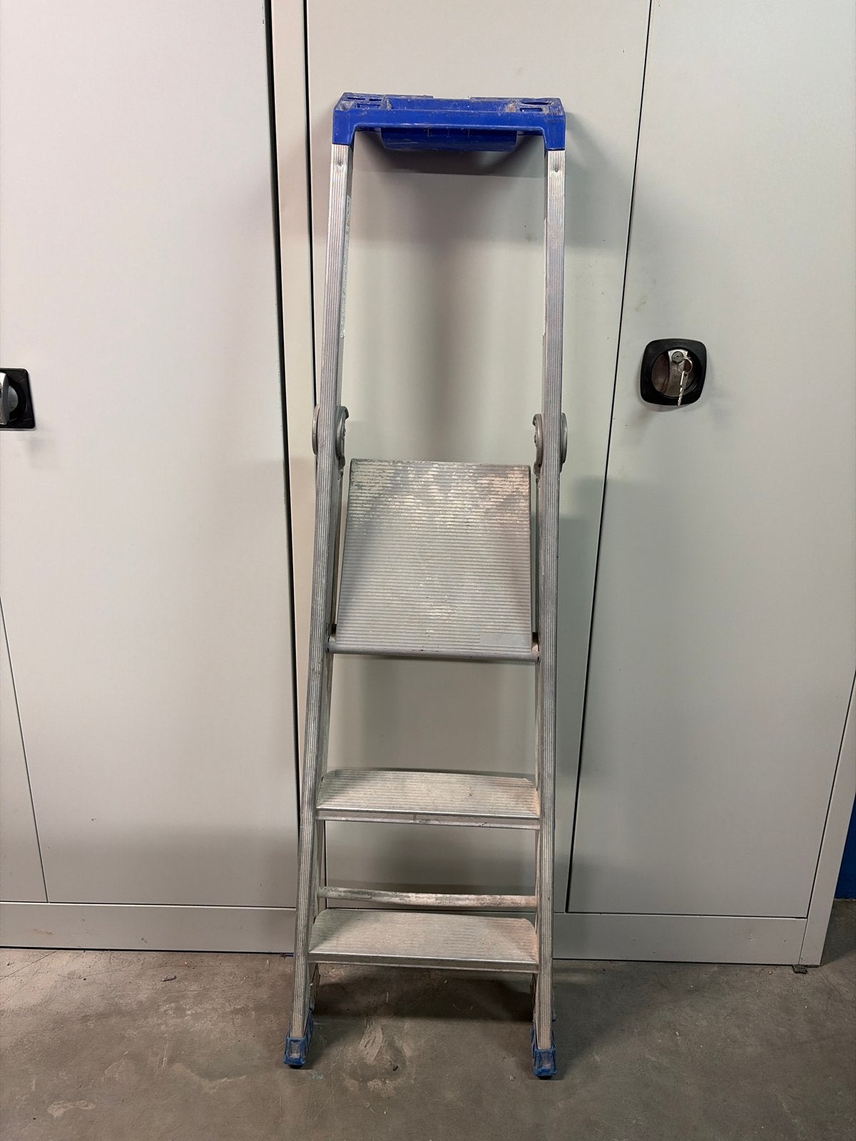 Handige aluminium trap met 3 treden en plateau, Ophalen, Gebruikt, Trap, Opvouwbaar of Inschuifbaar