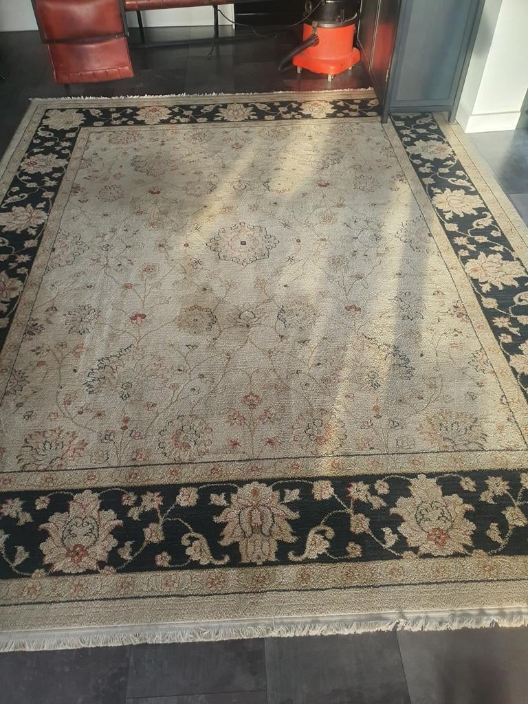 Feelgoodrugs vloerkleed, beige/zwart, 150x200 cm, Ophalen, Klassiek, Bloemmotief, Gebruikt, Beige
