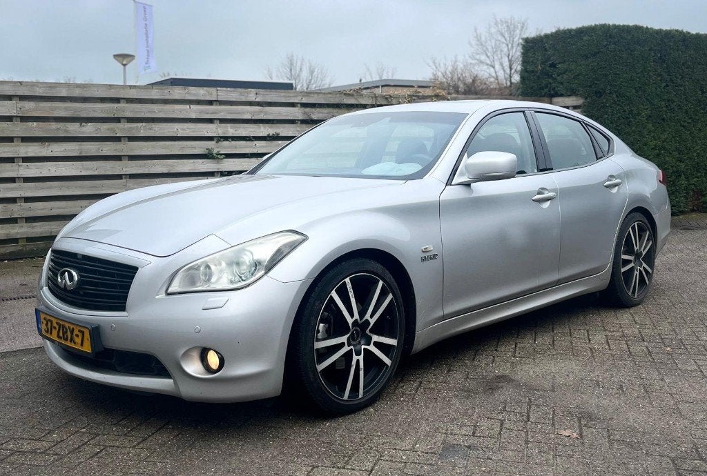 Infiniti M-serie 3.5 V6 225KW Hybrid 2012 Grijs, Auto's, Automaat, 1730 kg, Achterwielaandrijving, Zwart