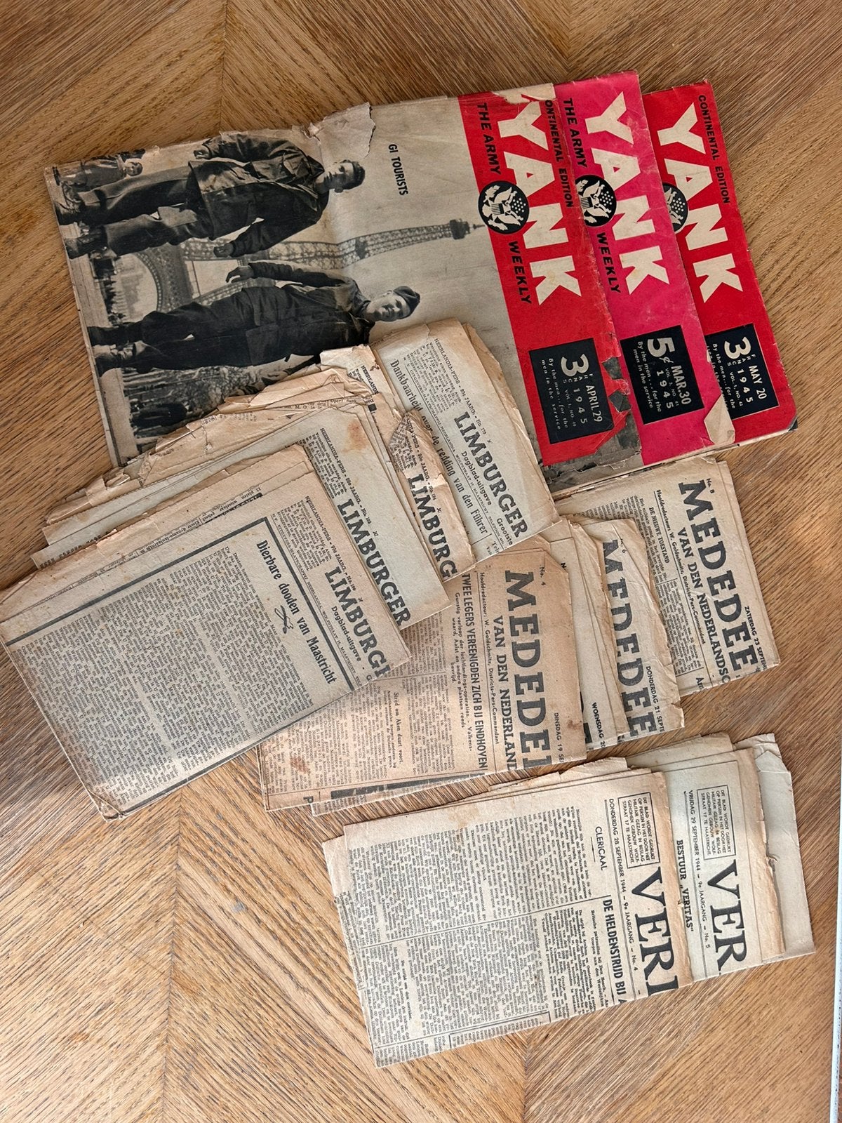 WO2 kranten bevrijding limburg & YANK magazines, Ophalen of Verzenden, Boek of Tijdschrift