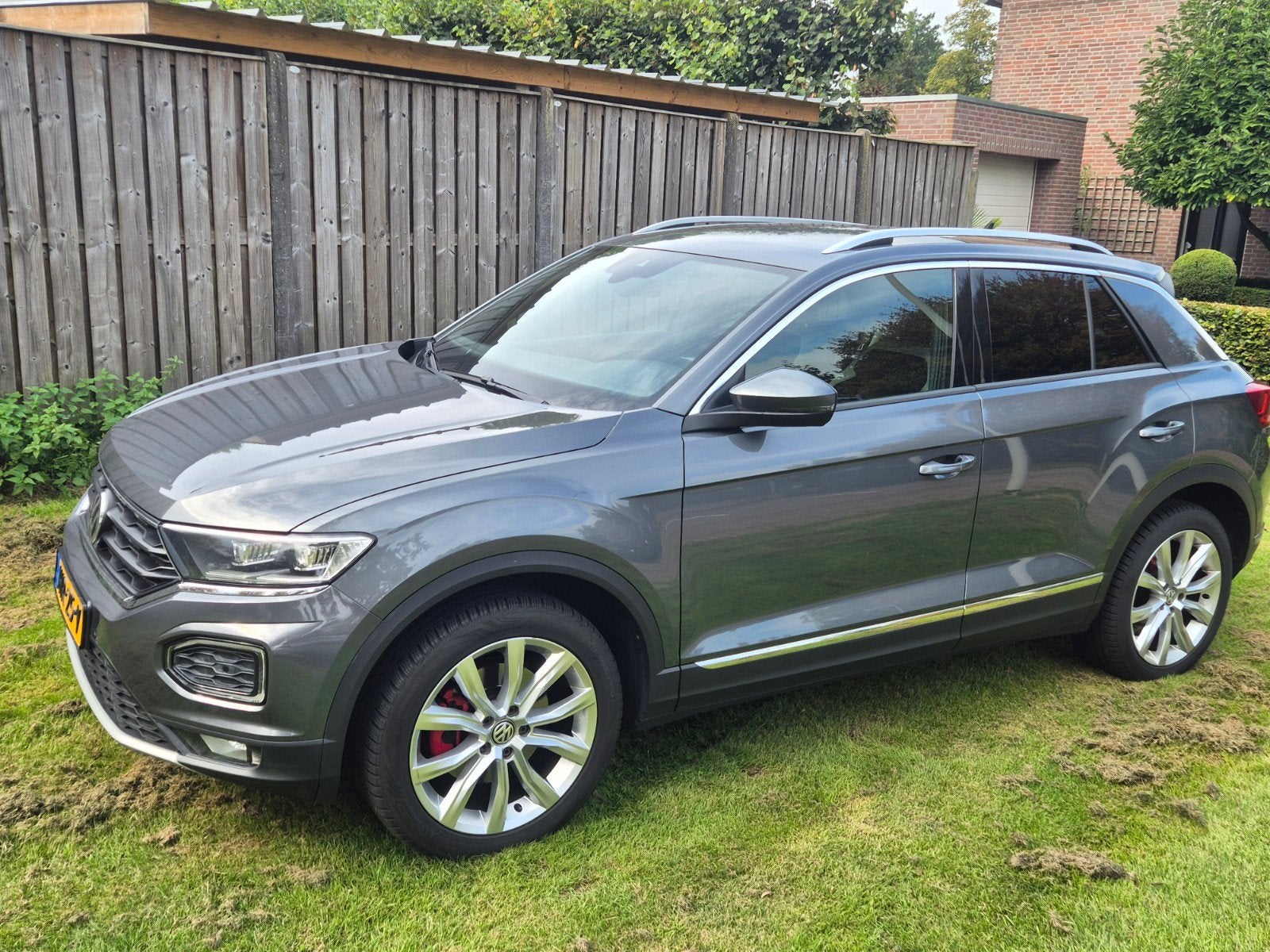 Volkswagen T-Roc 1.5 TSI 150pk 7-DSG 2019 Grijs, Auto's, 1498 cc, 4 cilinders, Particulier, 1500 kg