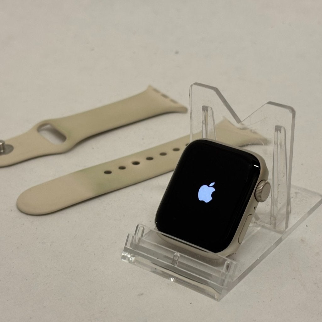 Apple Watch SE (2nd Gen) 40MM GPS Starlight, Apple, Zo goed als nieuw, Support@apple.com, One Apple Park Way
Cupertino, CA 95014
United States