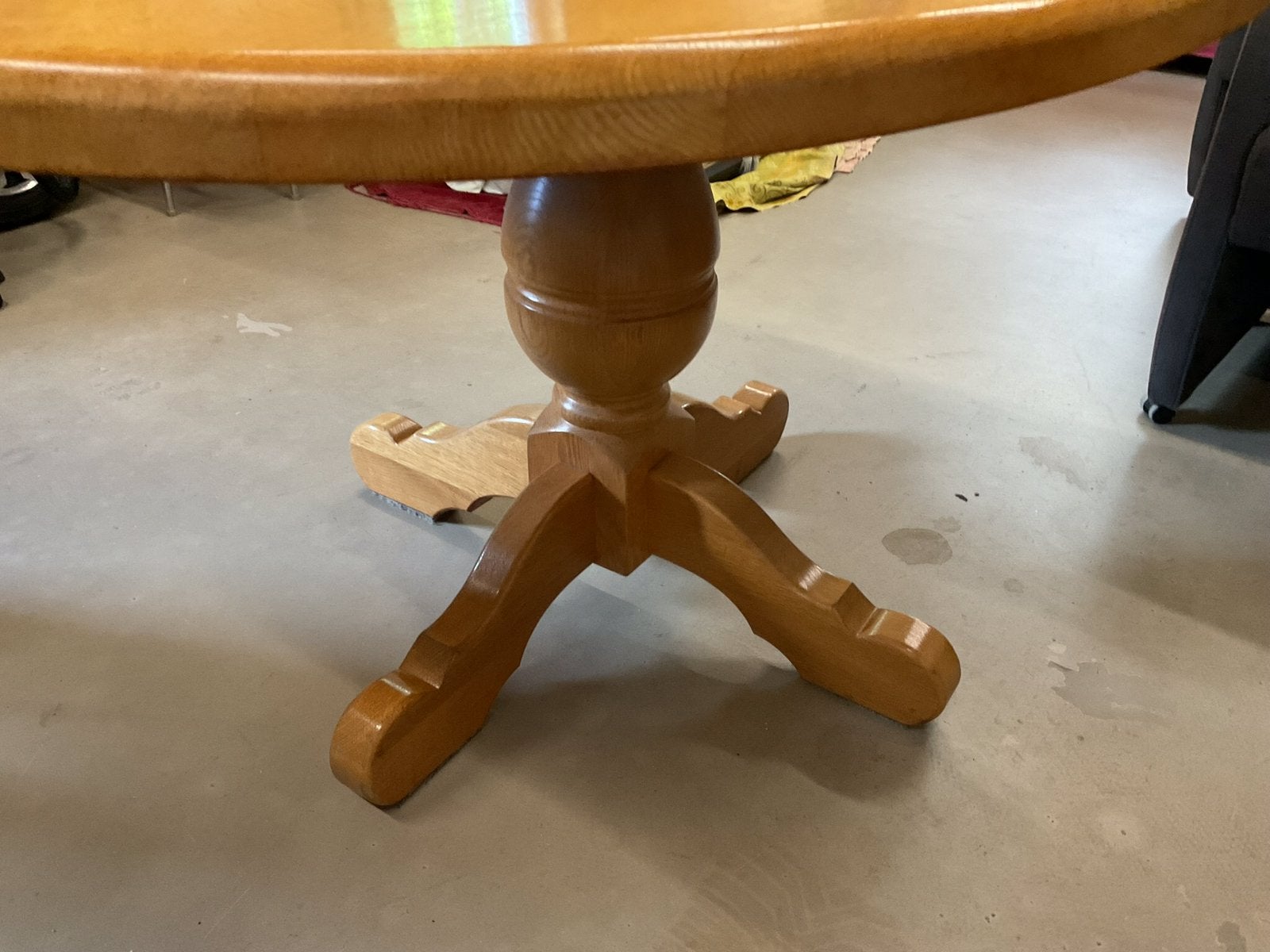 Ovale massief eiken eethoek tafel op kolompoot, Ophalen