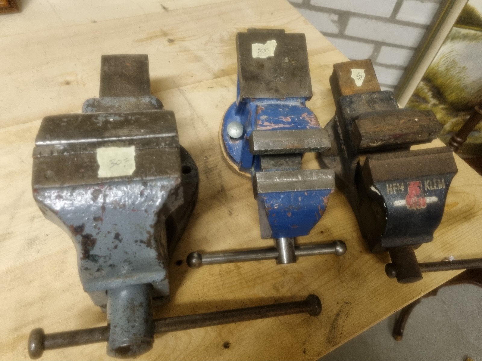 Drie verschillende metalen bankschroeven, Doe-het-zelf en Verbouw, Ophalen, Gebruikt, Bankschroef