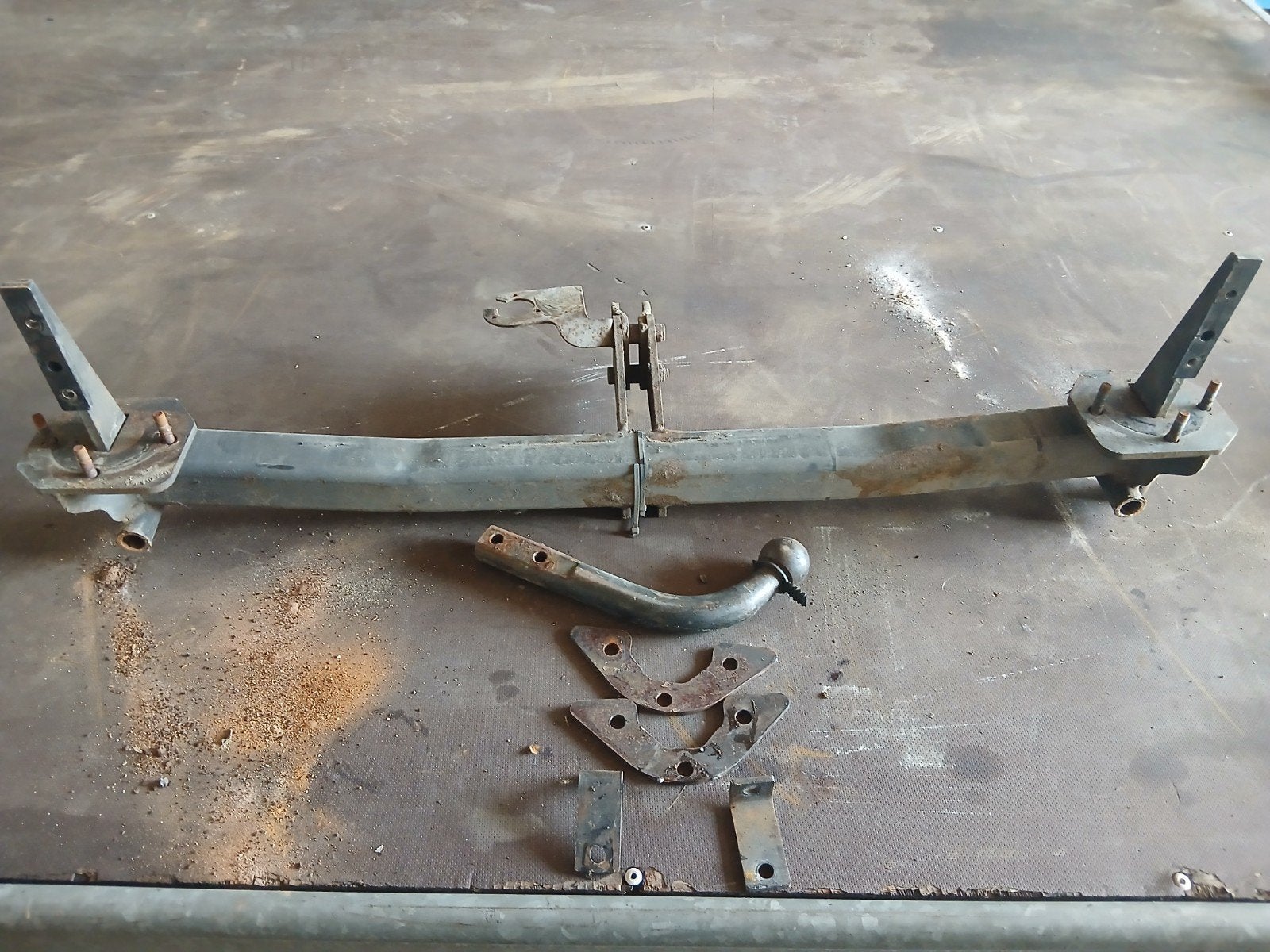 bmw e39 trekhaak, Auto-onderdelen, Trekhaken, Ophalen
