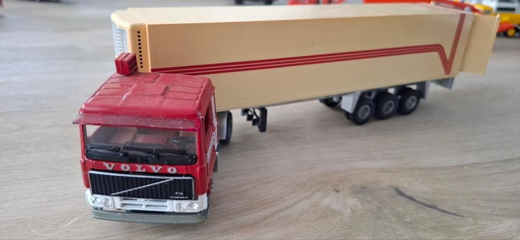 Mooie Volvo combinatie 1:50 Tekno, Ophalen of Verzenden, Zo goed als nieuw, Bus of Vrachtwagen