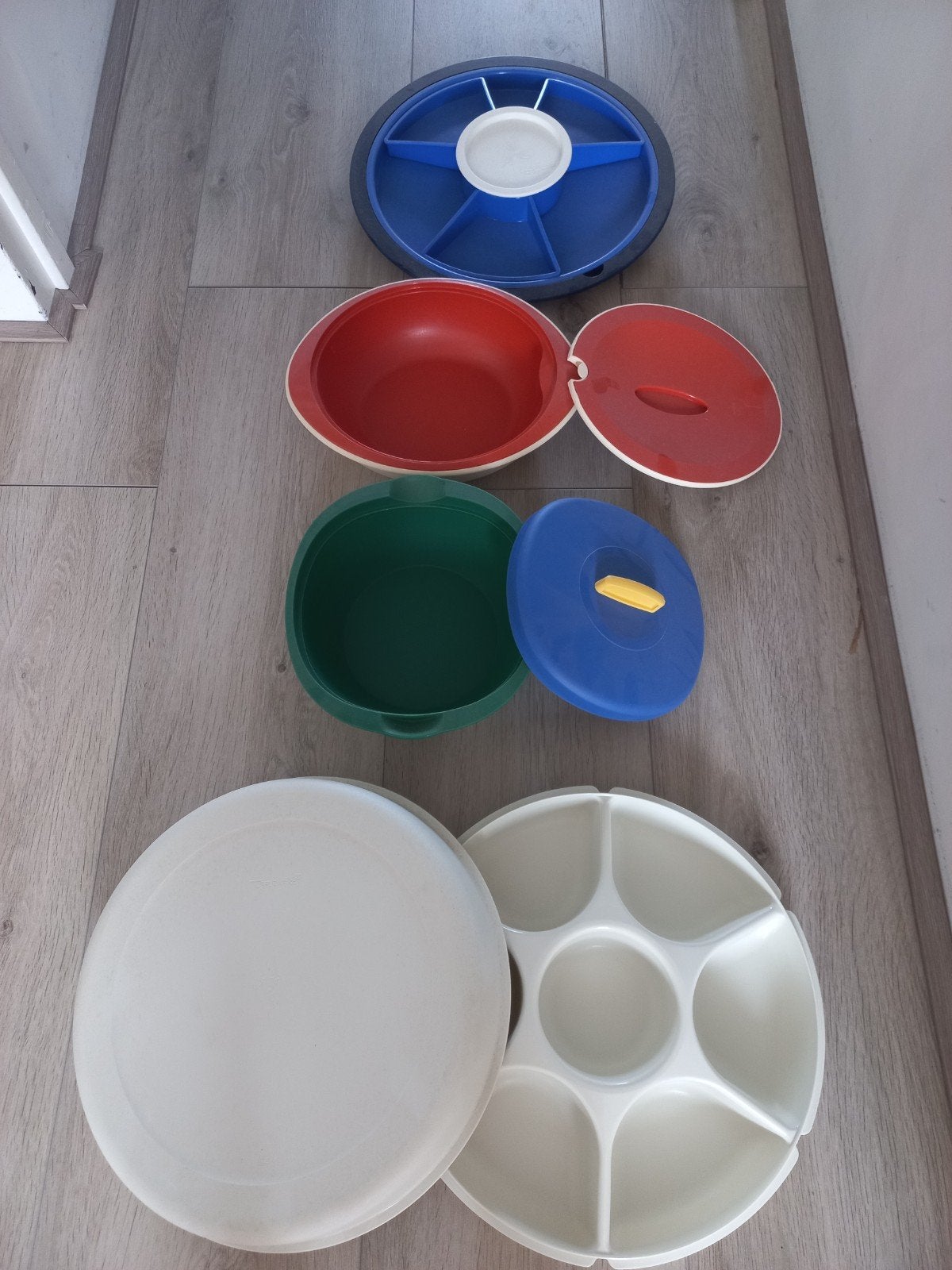 div tuppware schalen, Ophalen of Verzenden, Nieuw, Schaal