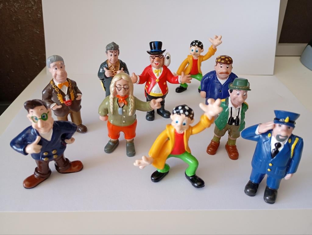 10 ERNST EN BOBBIE DIVERSEN POPPETJES NU ALLES 8€ ZIE FOTO, Ophalen of Verzenden