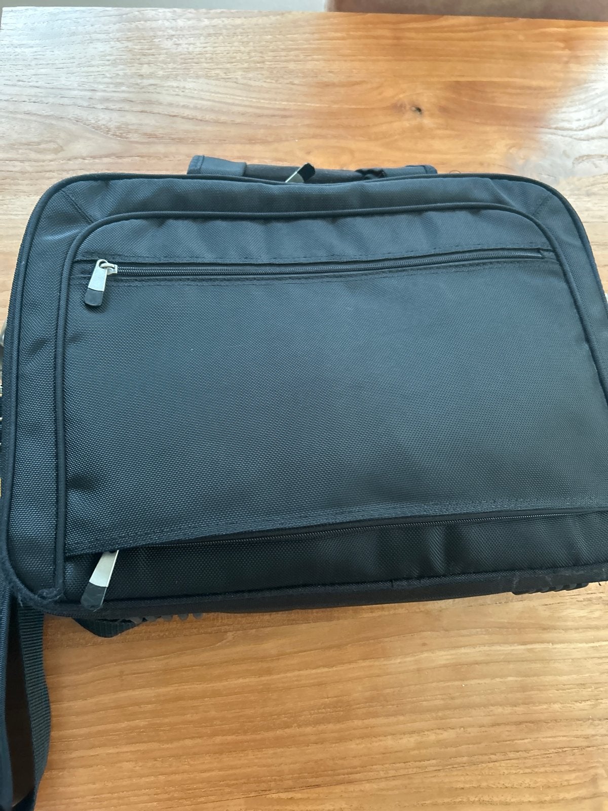 Zwarte Dell laptoptas met schouderband, Computers en Software, Laptoptassen, Ophalen, Gebruikt, Gevoerd laptopvak, 15 inch