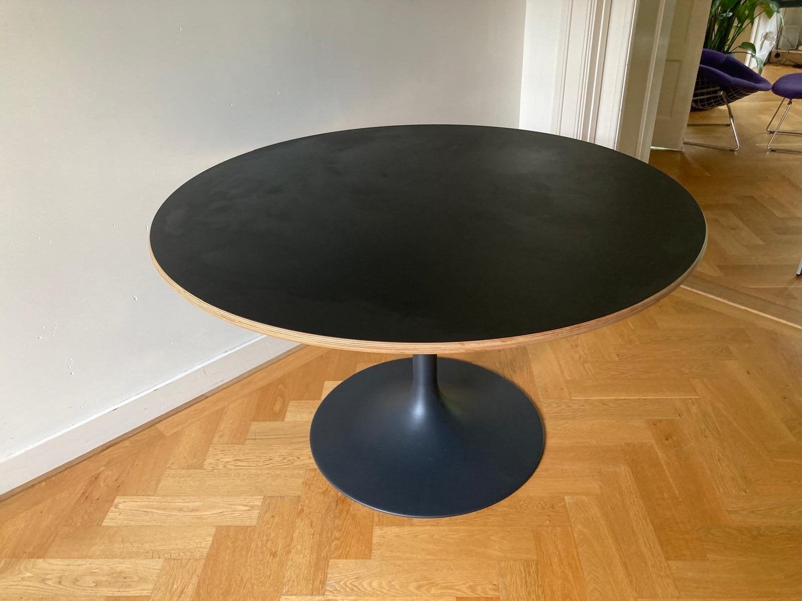 Artifort Eetkamertafel, Ophalen, Gebruikt, Overige materialen, Rond