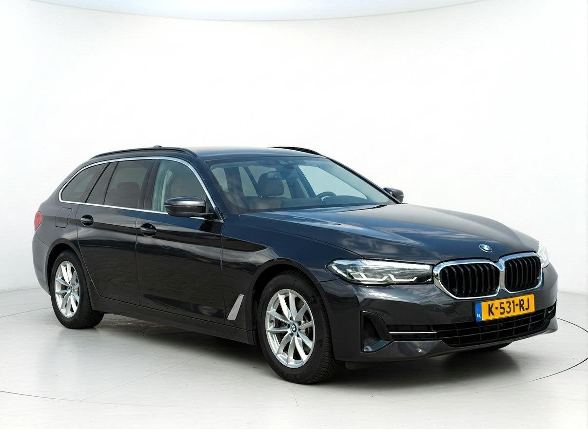 Foto 5 van BMW 5-serie Touring 520i High Executive
