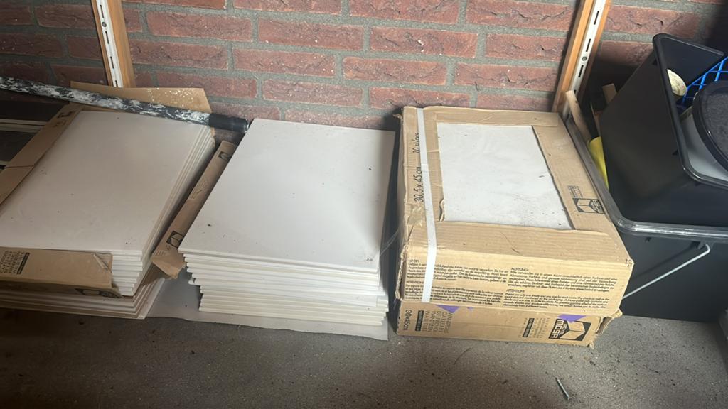 Gratis:  badkamer tegels, Ophalen, Zo goed als nieuw, 20 tot 40 cm, Minder dan 5 m²