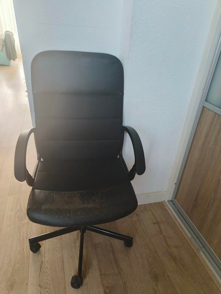 Gratis bureaustoel, Huis en Inrichting, Bureaustoelen, Ophalen, Gebruikt, Zwart