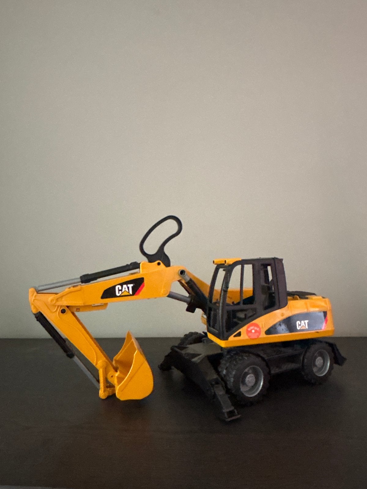 Bruder- Cat graafmachine 02445  - Zo goed als nieuw, Ophalen of Verzenden, Zo goed als nieuw