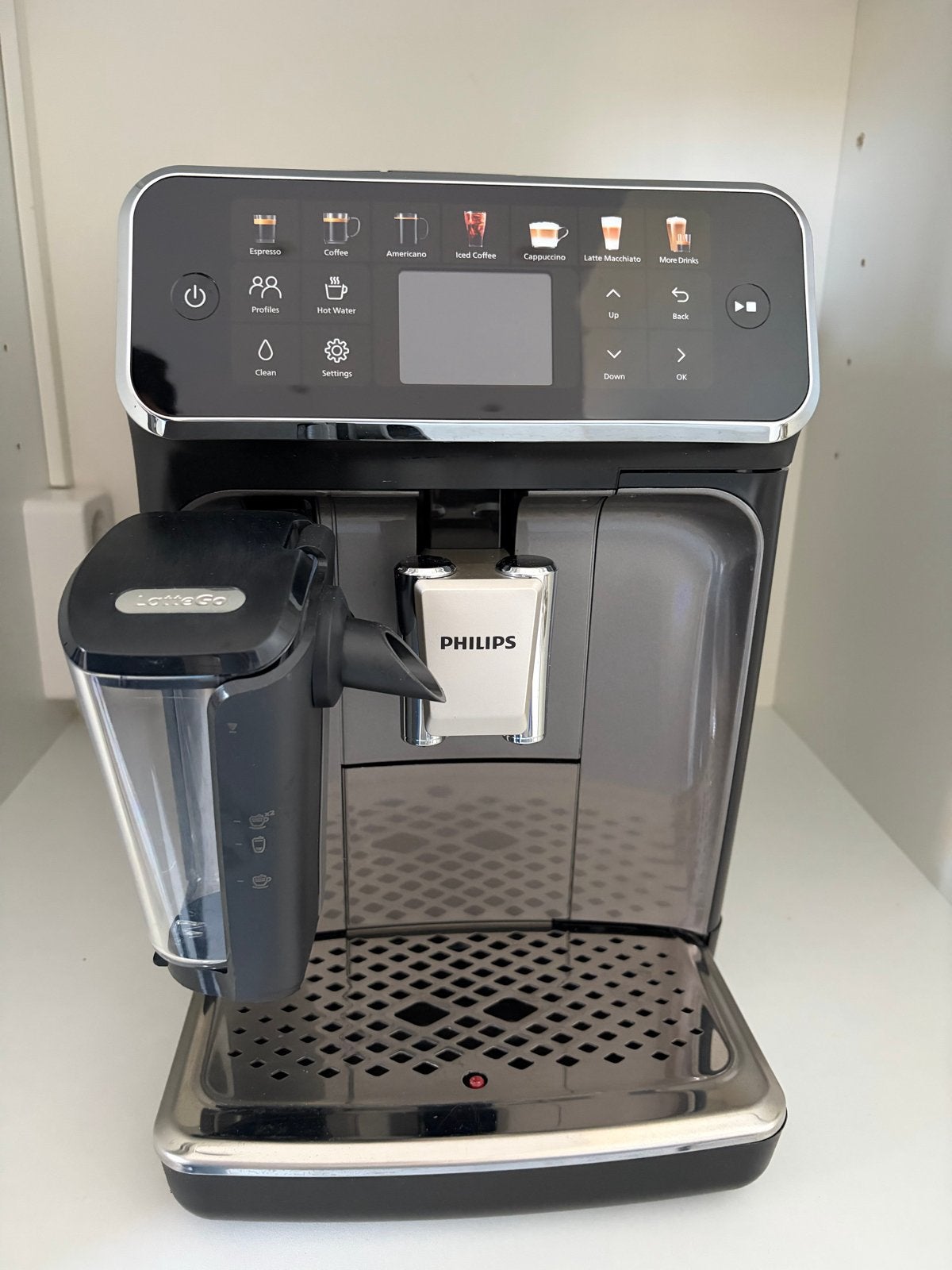 Philips EP4449/70 Volautomatische Espressomachine LatteGo