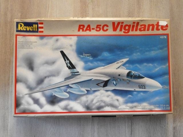 RA-5C Vigilante Revell 1/72, Ophalen, 1:72 tot 1:144, Revell, Zo goed als nieuw