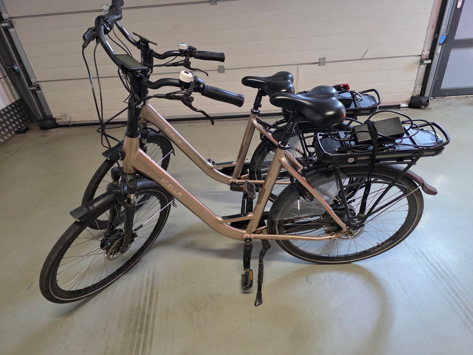 2 Stella elektrische fietsen met voormotor en schijfremmen, Ophalen of Verzenden, Gebruikt, 50 km per accu of meer, Overige merken