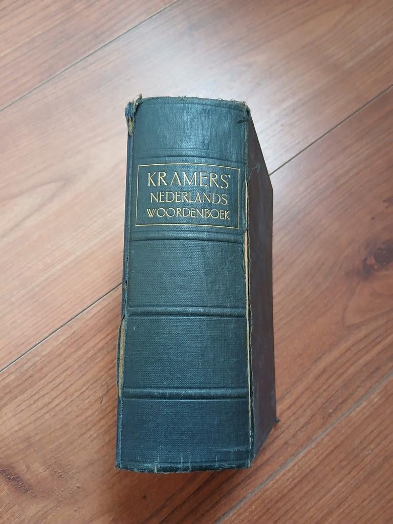 Woordenboek nederlands Kramers, Boeken, Woordenboeken, Ophalen of Verzenden, Zo goed als nieuw, Van Dale, Nederlands