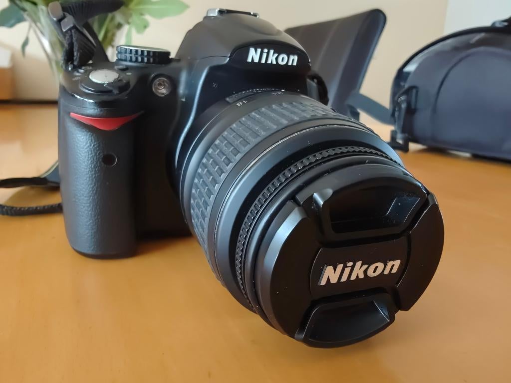 Nikon D5000 in uitstekende staat, Gebruikt, Spiegelreflex, Ophalen of Verzenden, 4 t/m 7 keer