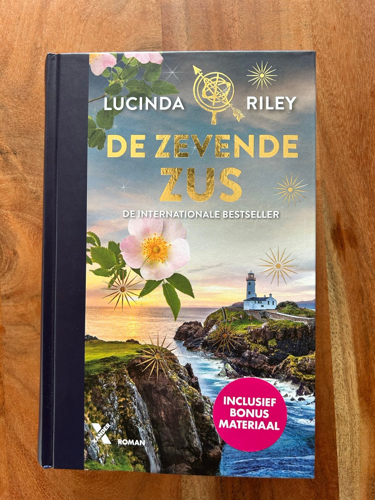 De Zeven Zussen - De Zevende Zus (Lucinda Riley), Boeken, Ophalen of Verzenden, Zo goed als nieuw, Nederland