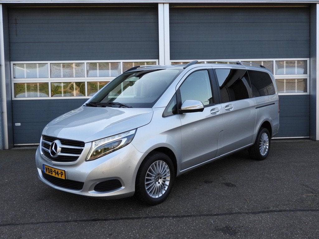 Mercedes-Benz V-Klasse 220 CDI Lang DC AUT | LED | NAV | CAM, Auto's, Automaat, Euro 5, Achterwielaandrijving, Gebruikt