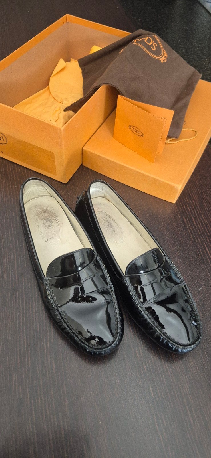 Tod's lakleer mast 36 zwarte instappers, zo goed als nieuw, Ophalen of Verzenden, Zo goed als nieuw, Tod's, Instappers