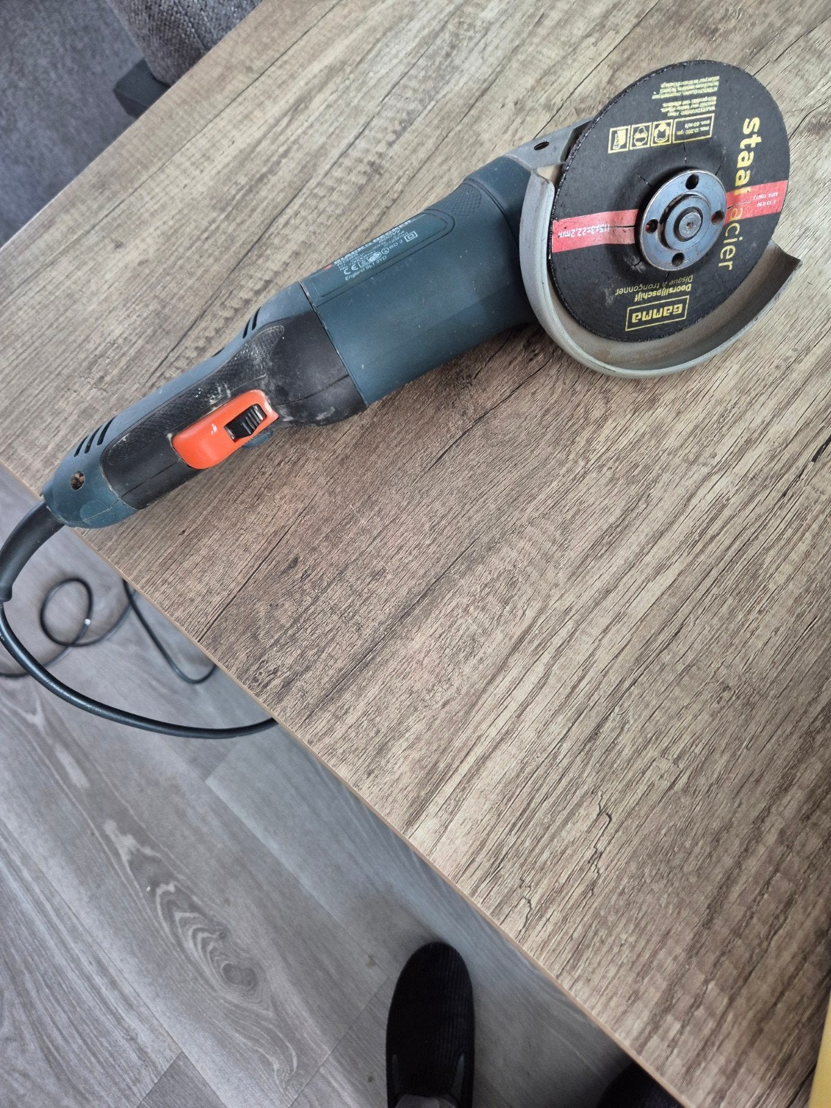 Black & Decker Haakse Slijper 850W met Accessoires, Ophalen of Verzenden, Gebruikt, 700 tot 1000 watt, Haakse handslijpmachine
