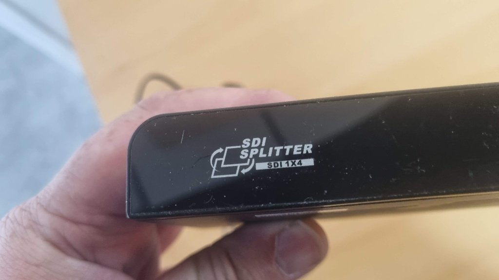SDI splitter 1x4, Ophalen of Verzenden, Zo goed als nieuw