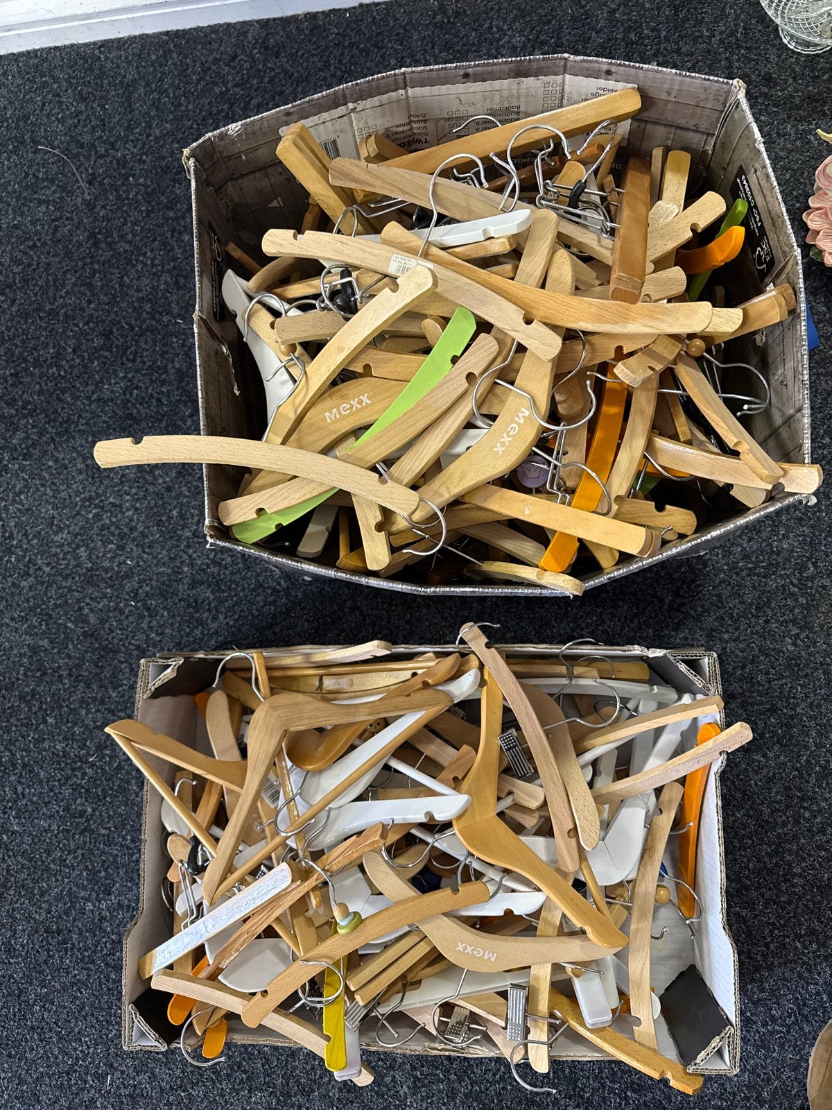 2 Dozijn Houten Baby Kledinghangers, Ophalen, Gebruikt