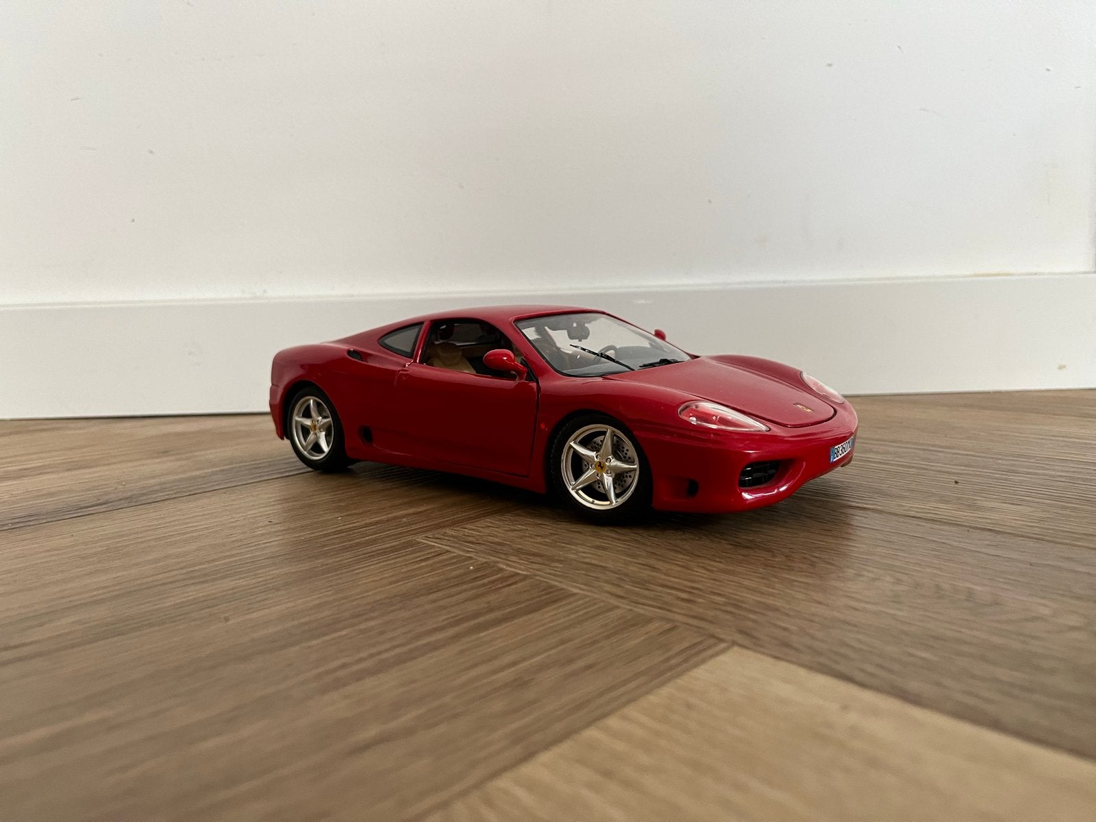 Ferrari Burago 360 Modena (1999) 1/18 - MADE IN ITALY, Ophalen of Verzenden, Zo goed als nieuw, Auto, Bburago