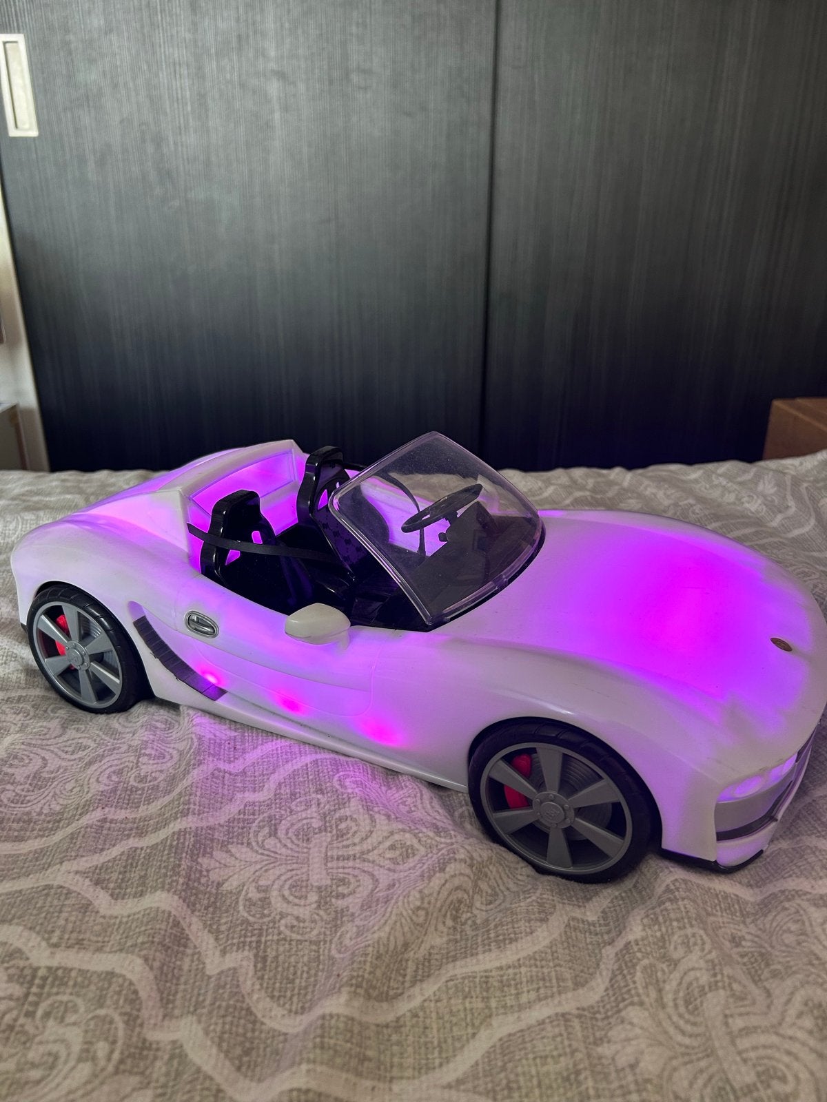 Rainbow High Cabriolet Auto met Lichteffecten, Ophalen of Verzenden, Zo goed als nieuw