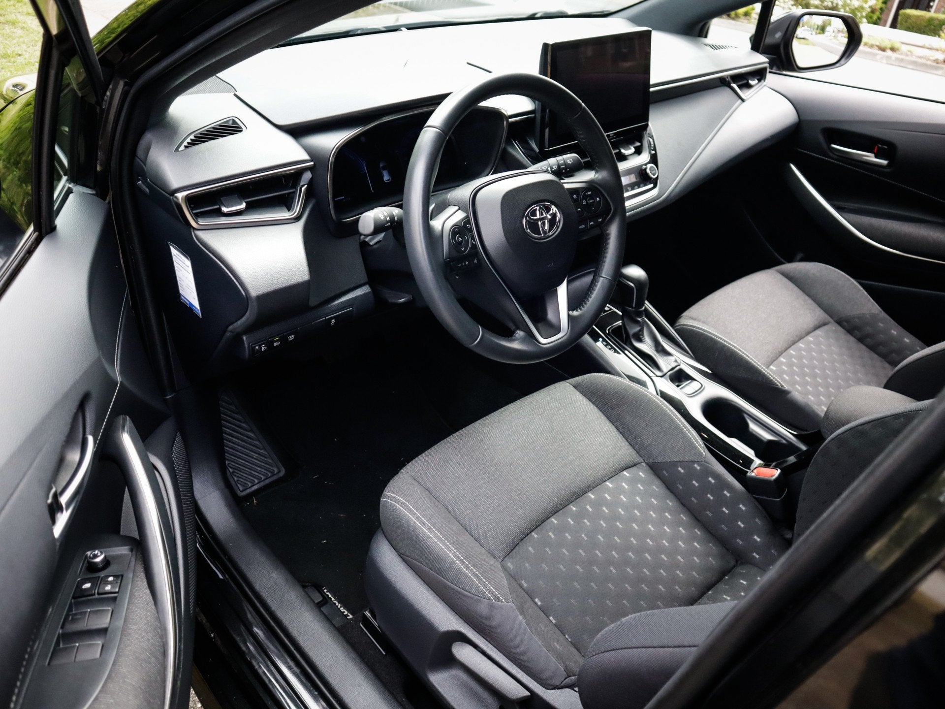 Toyota Corolla Hybrid 140 Active 1e-Eig. & Keurig-Onderh BOV, 12 maanden, 4 cilinders, Corolla, Origineel Nederlands