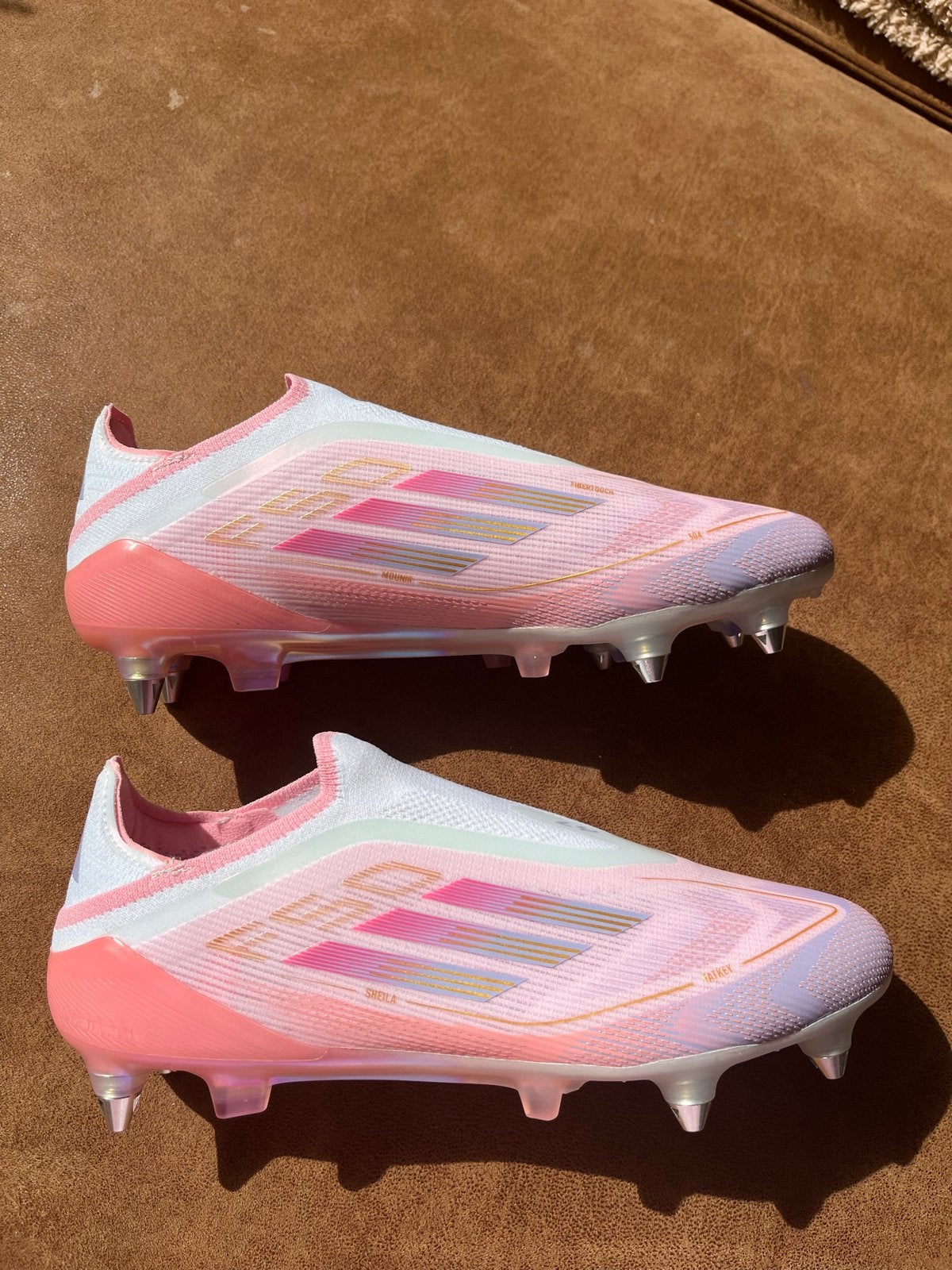 Gloednieuwe Voetbalschoenen Maat 41 1/3, Maat XS of kleiner, Ophalen, Nieuw, Schoenen