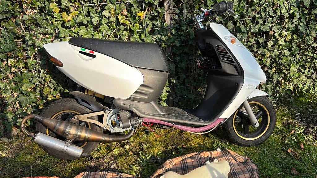 Aprilia Sonic LC MHR Speed 7t XSH met NL kenteken, Gebruikt, Maximaal 45 km/u, 70 cc, Ophalen of Verzenden