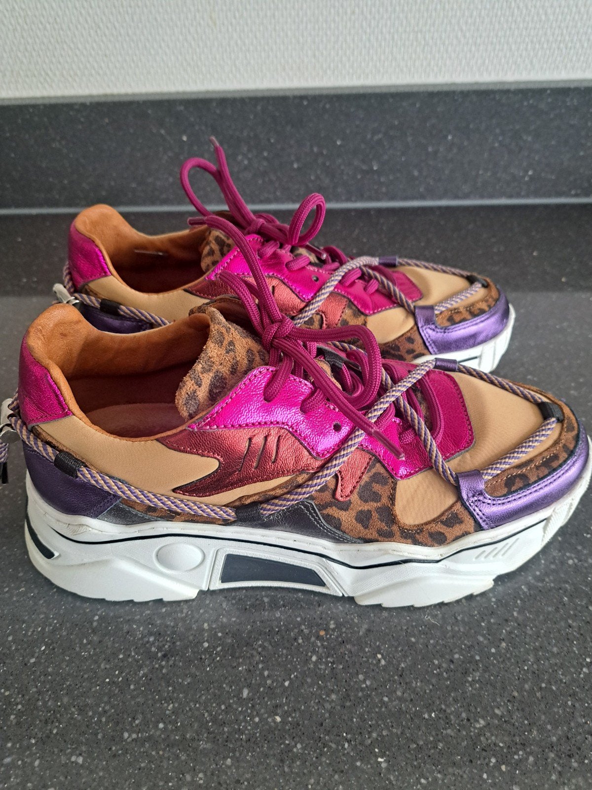 DWRS Sneakers maat 40 leer, Kleding | Dames, Schoenen, Verzenden, Zo goed als nieuw, Sneakers of Gympen