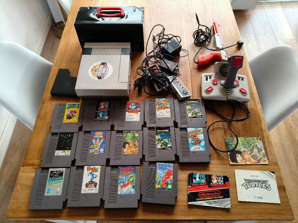 Nes met spellen en toebehoren, Spelcomputers en Games, Gebruikt, Overige genres, 1 speler, Ophalen of Verzenden