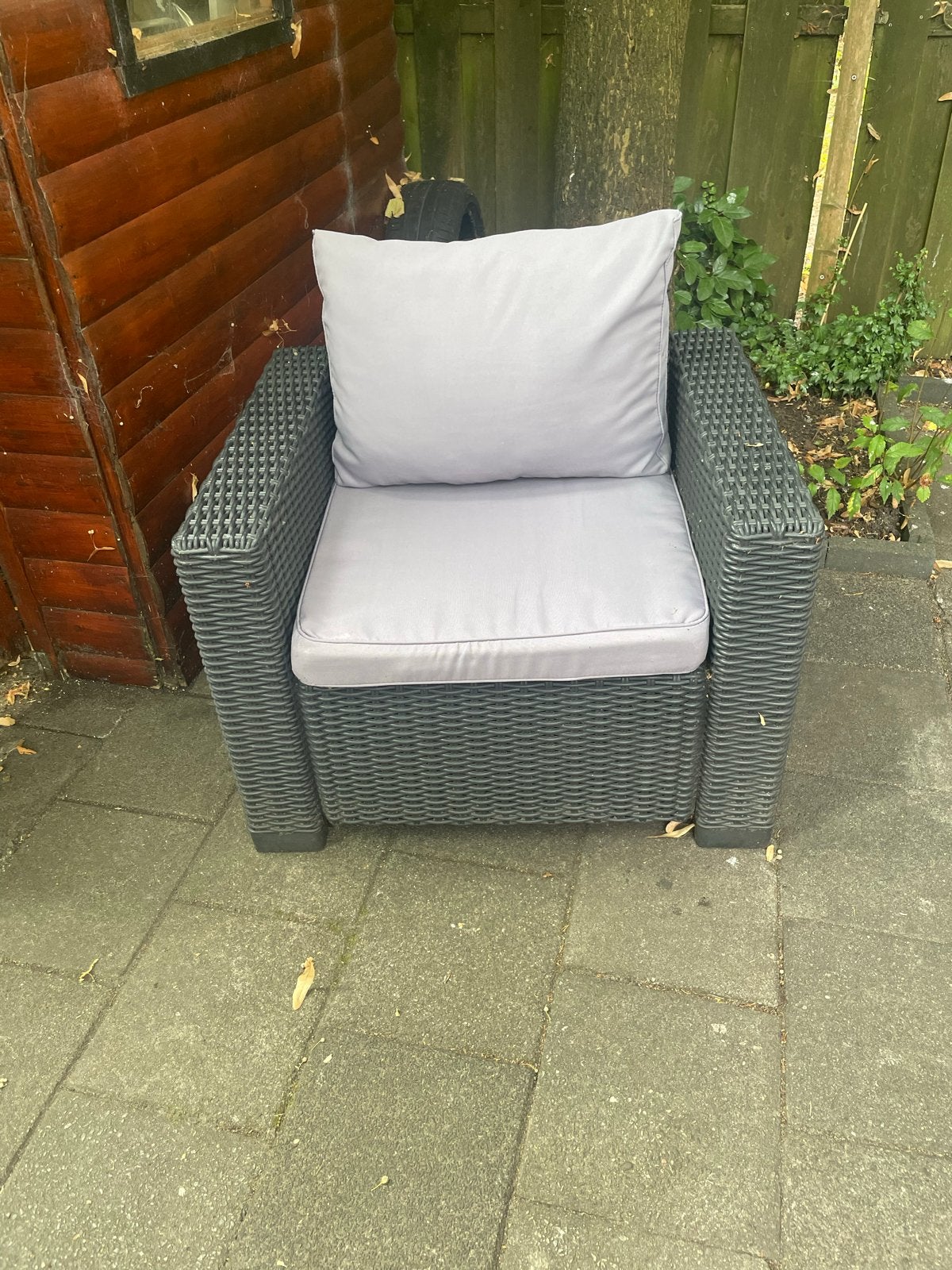 Grijze Wicker Tuinstoel met Hocker (incl kussens), Gebruikt, Wicker, Stoel, Tuinset